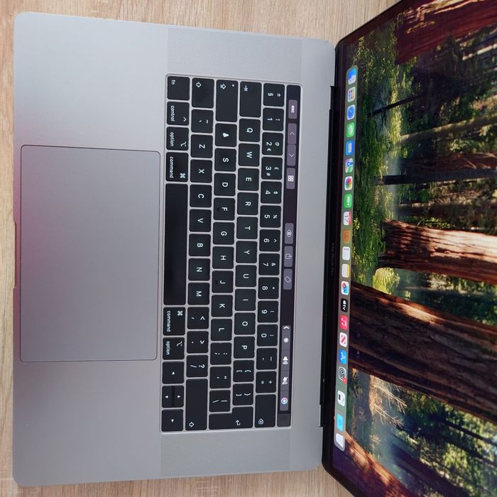 macbook pro 17 second hand si noi de vanzare • Anunturi • OLX.ro