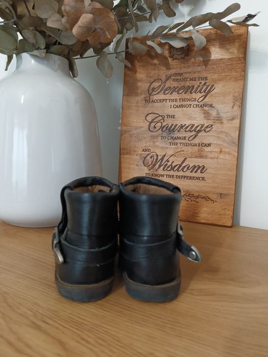 Ghetuțe piele negre Zara măr.22