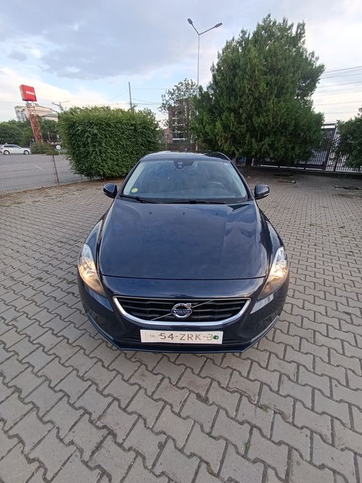 Volvo V40  1.6 diesel/ înmatriculat  24.07.2026/