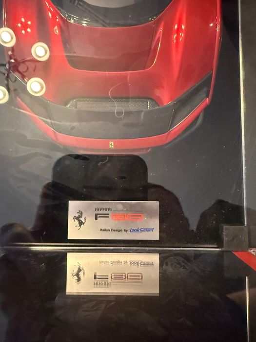 Macheta Looksmart 1:12 Ferrari F80 Noua