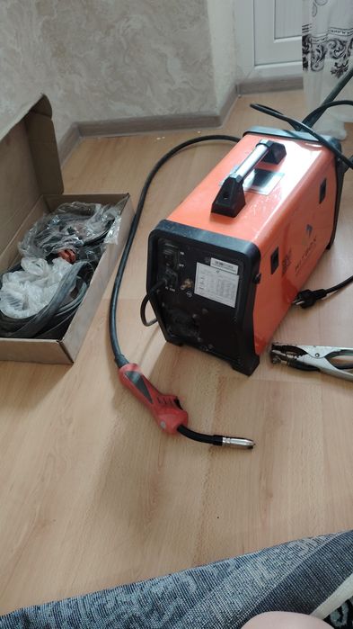 Сварочный  аппарат продам срочно