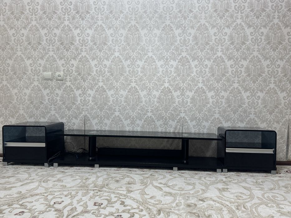 Тумба стеклянный для телевизора