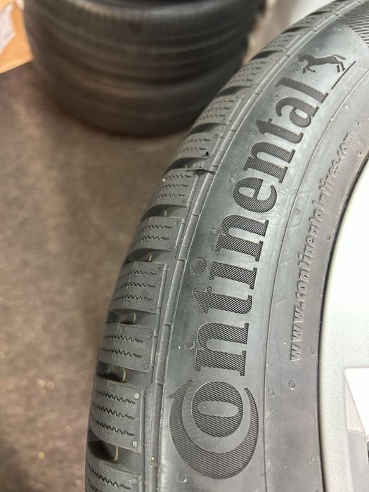 235/50/19 Continetal TS 850P 4 бр Зимни