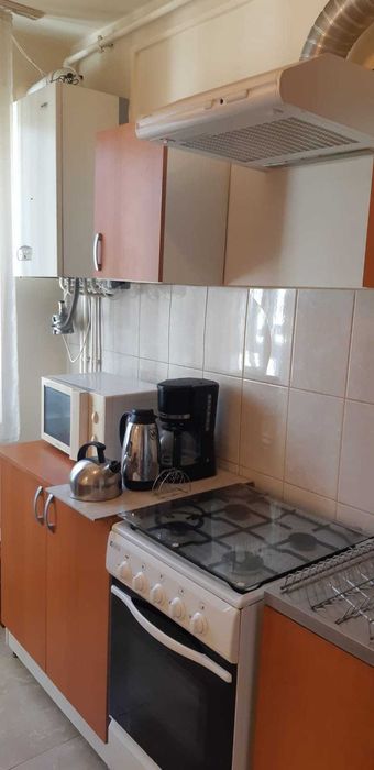 Inchiriez apartament 2 camere