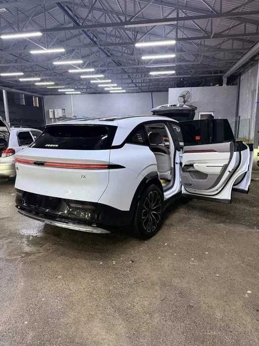 Zeekr 7 605 RWD pod zakaz