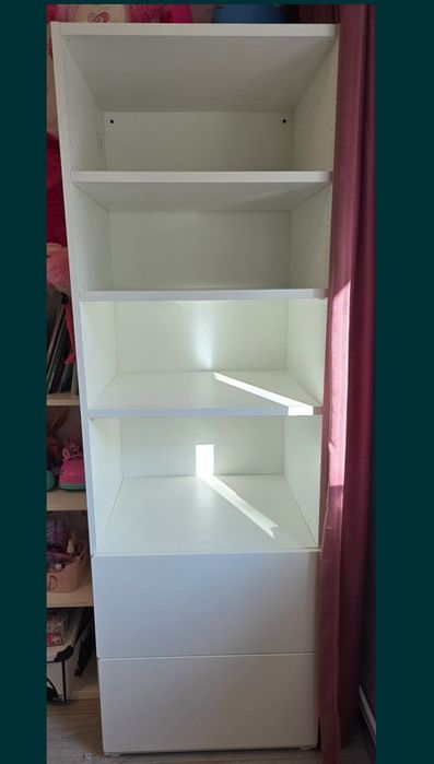 Biblioteca Ikea SMASTAD/PLATSA