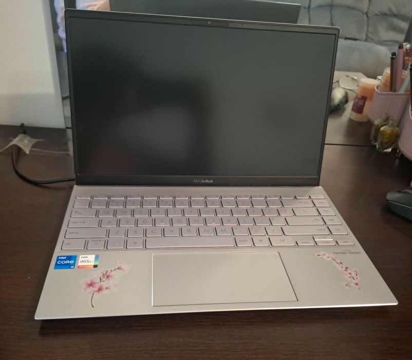Vand laptop Asus stare perfecta