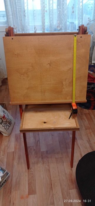 Мольберт       .