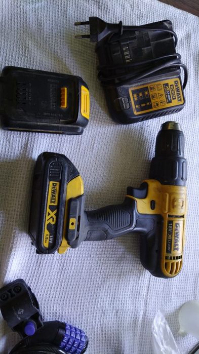 Комплект DCB181 (1.5 Ач) + DCB107