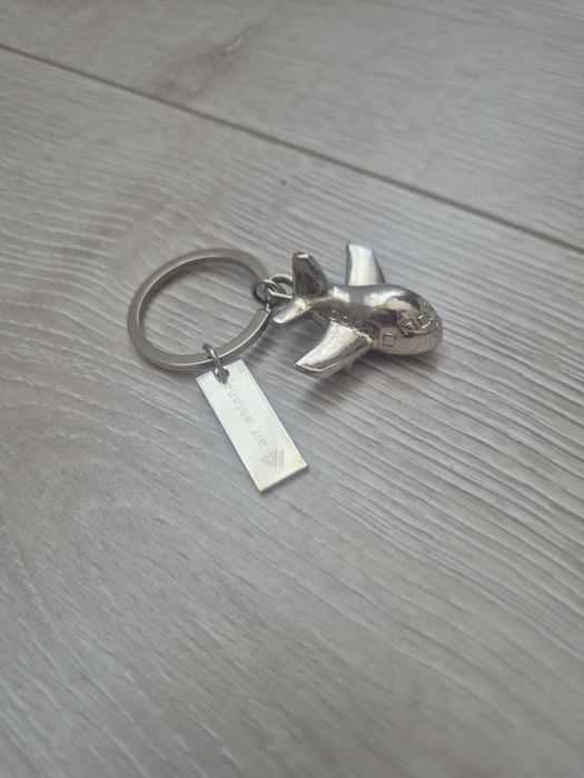 Брелок " самолет",  новый