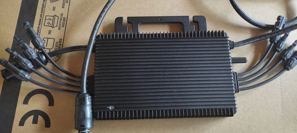 Vând  microinverter hoymiles
2 bucăti(noi)
Model HM 1500
4intrări
4ies