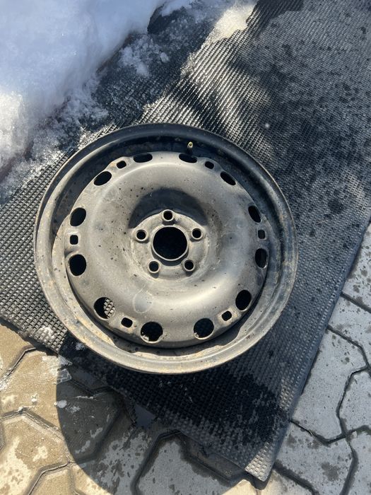 Штампованные диски 15 диаметр 4шт