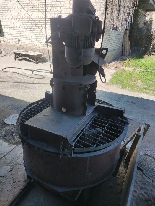 Продам бетономешалку
