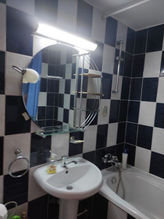 Închiriere apartament 3 camere Titan, București