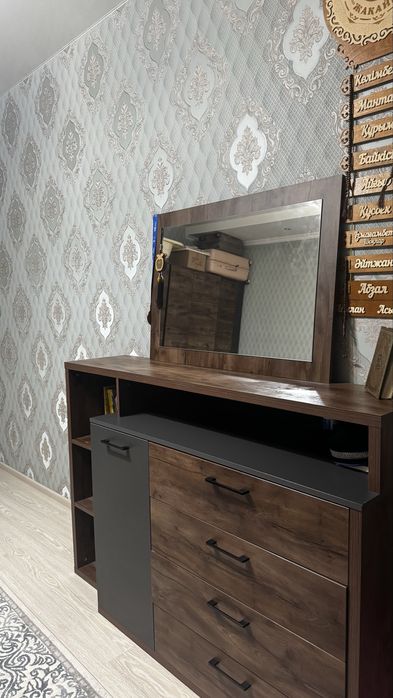 Продам спальный гарнитур