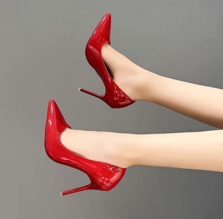 Женский туфли новы екеуі де