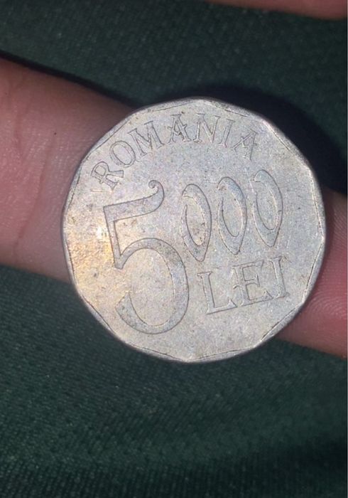 Moneda de 5000 de lei din 2002