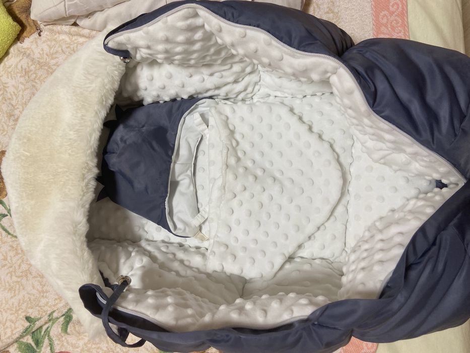 Продам конверт комбинезон на выписку