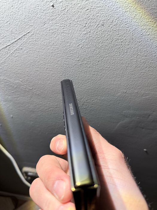 Продам Samsung Fold4 512гб