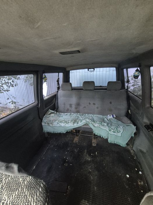 Продам Volkswagen Caravelle