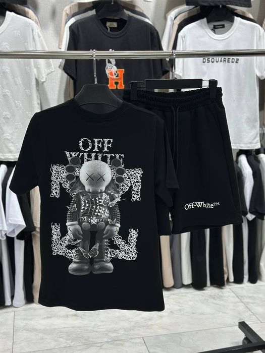 Compleu de bărbați