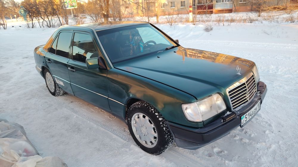 Мерседес 124 260