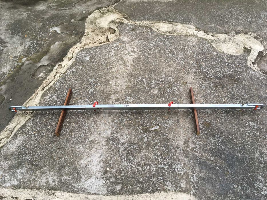 немски ,твърд теглич за автомобили , до 2.5 T