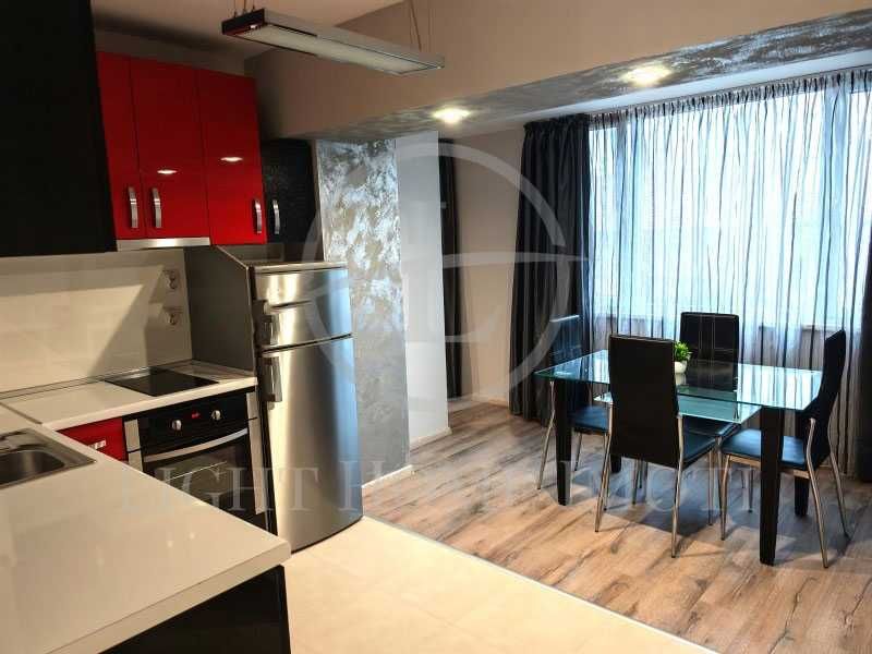 Продава се Тристаен апартамент в Пловдив, Кючук Париж - 55 кв.м за 1324 €/кв.м - Снимка #4