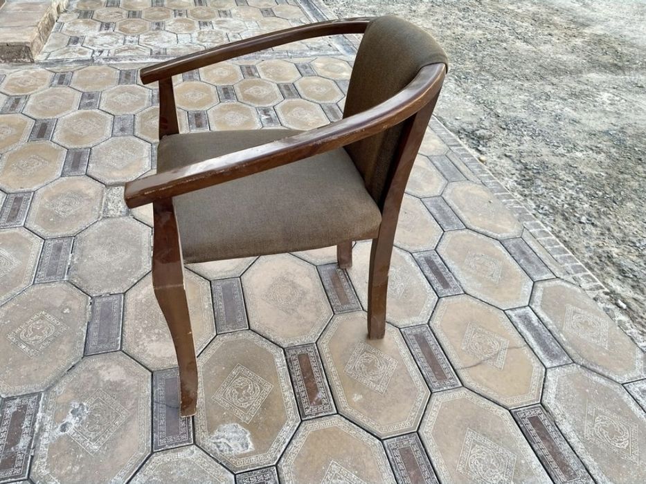 Стеклянный (ойнали) стол стуллар сотилади