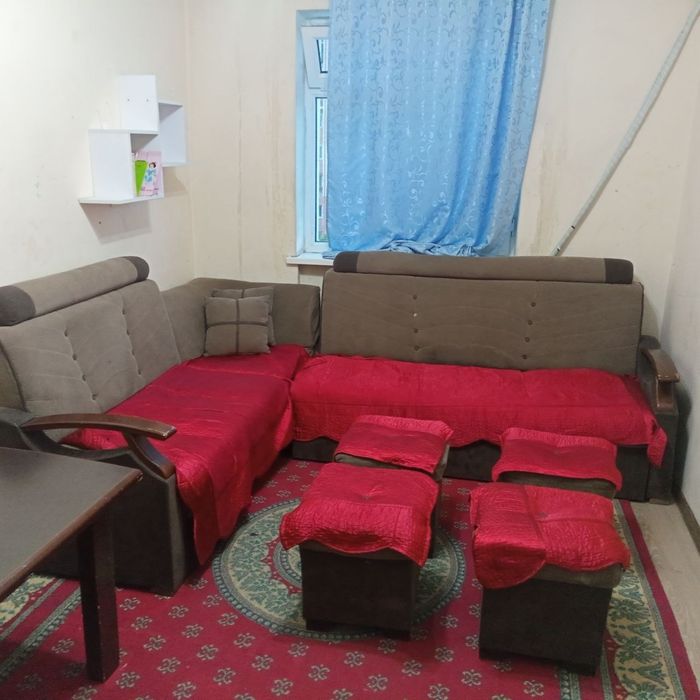 Divan ugolok mebel