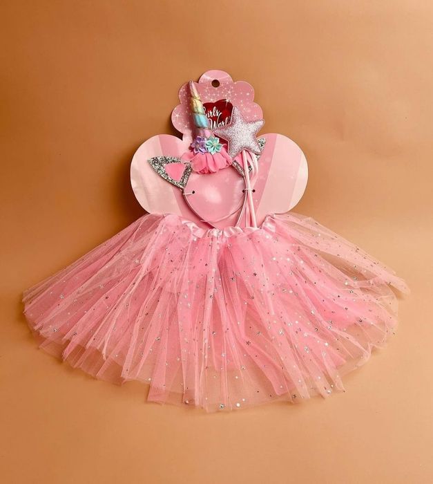 Продам замечательные костюмчики для девочек