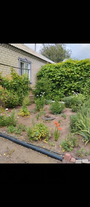 Продам квартиру в 2-х квартирном доме