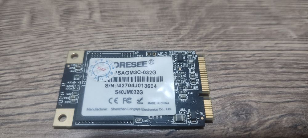 Продаю ssd диск м.2  на 32 Гб под систему