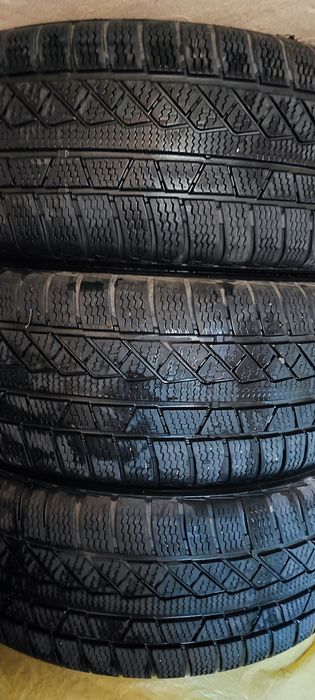 Зимни гуми Petlas Explero Winter 235/55/19