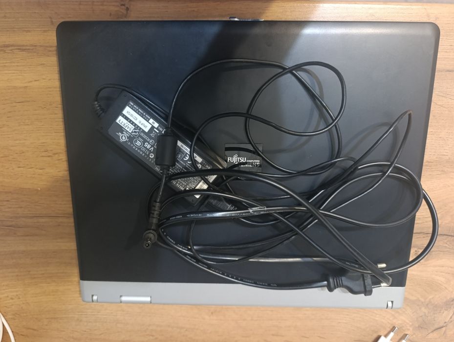Продам ноутбук Fujitsu