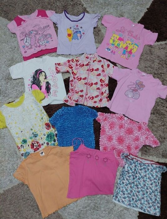 Продам футболки на девочку