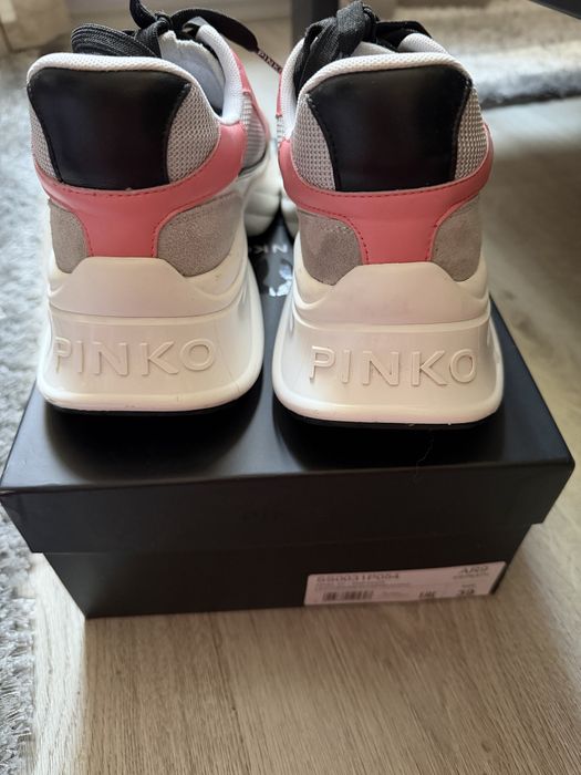 Дамски сникърси Pinko 39