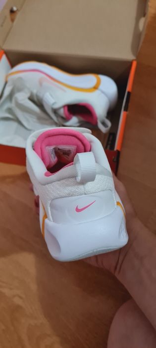 Adidasi nike marimea 29,5 cm