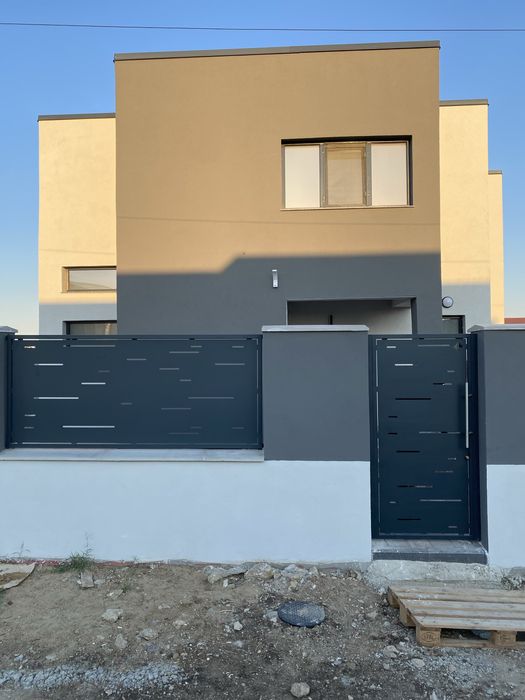 Garduri porti balcoane si balustrade din tabla debitata