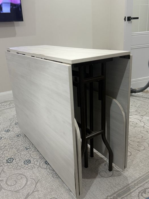 Жыйналмалы үстел