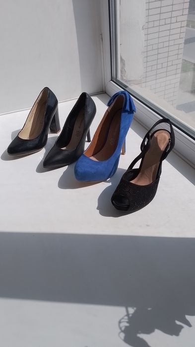 Продам женские туфли