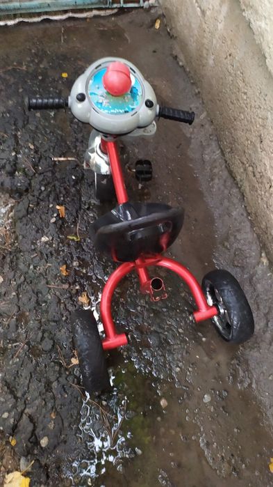 Детский трёхколёсный велосипед