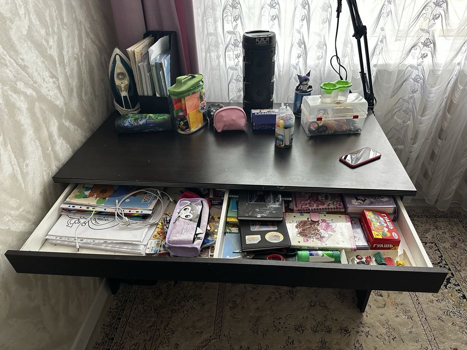 Стол письменный / компьютерный