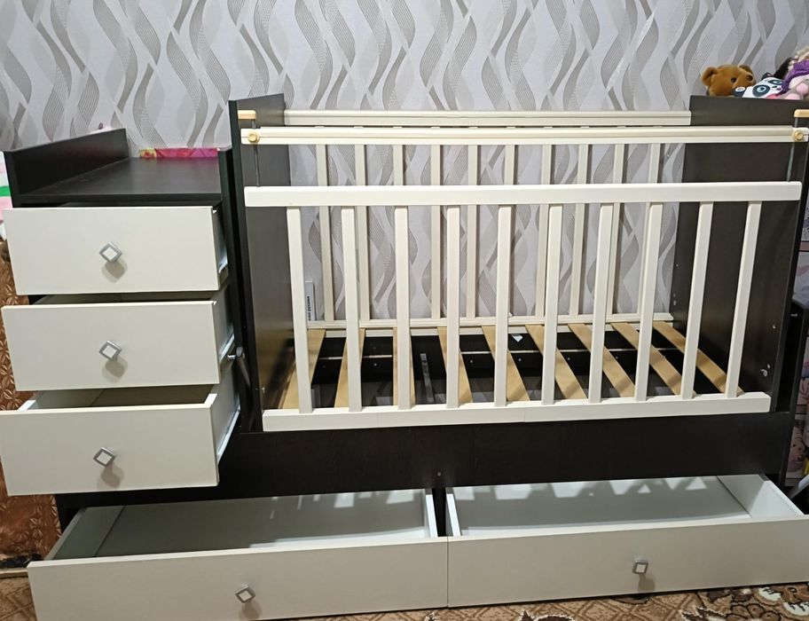 Детская кроватка