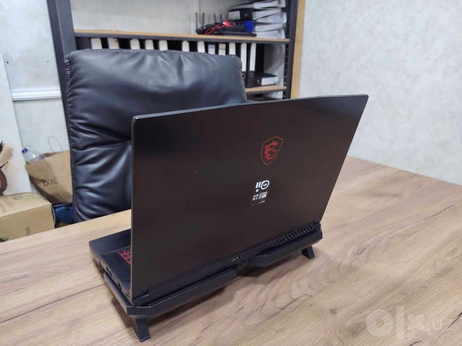 Ноутбук в отличном состаяние MSI Thin 12ve