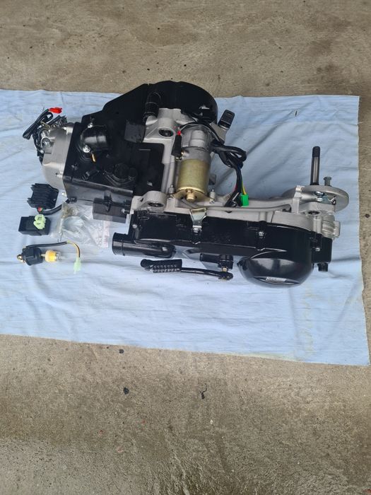 Motor complet 150cmc,6 kw,scuter