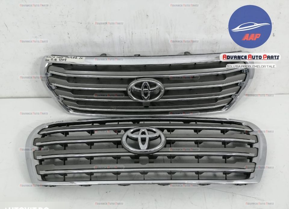 Оригинална централна решетка Тойота Ланд Крузер / Toyota Land Cruiser