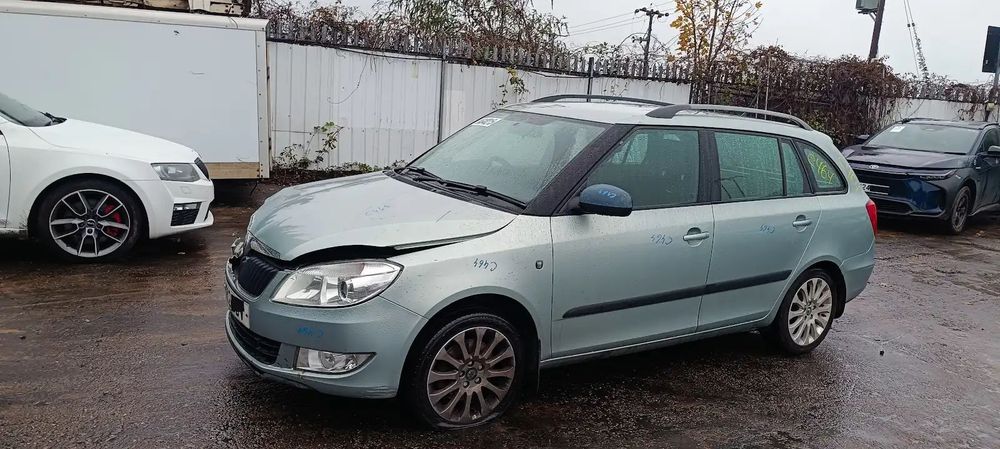 Dezmembrari / Dezmembrez Skoda Fabia 2 Combi (5J, 545) 1.6 TDI CAYC cutie viteze manuala cod culoare LF7W