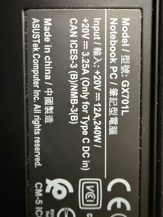 Laptop gaming ASUS ROG ZEPHYRUS 17.3” GX701