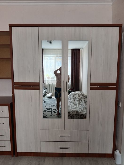 Продам шкаф, комод, полку